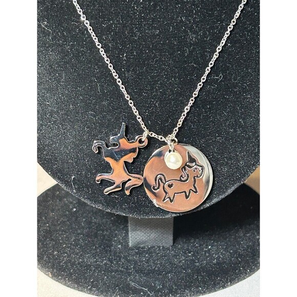 Silver stone Unicorn Charm Necklace and Bracelet - Picture 3 of 3